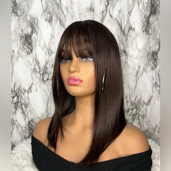 16 In Short Bob Chocolate Brown Wig with Bangs - Picture 9 of 9